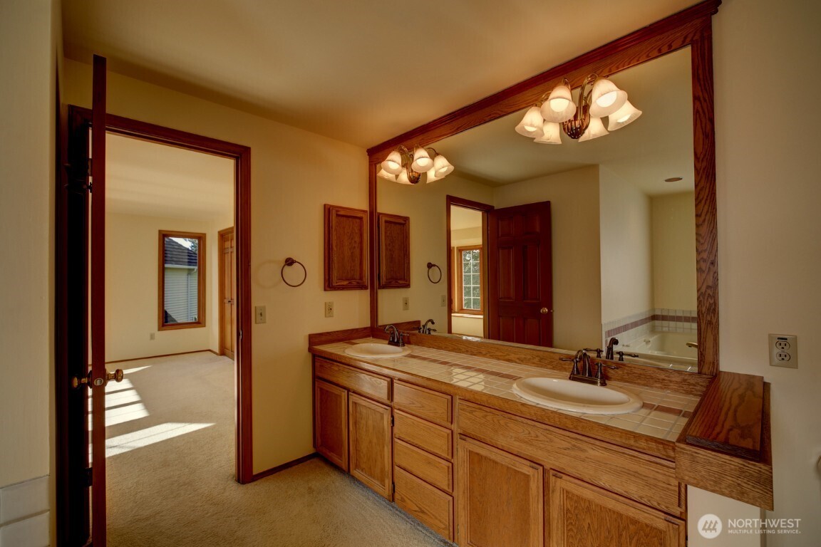 17218 SE 46th Place Bellevue WA 98006