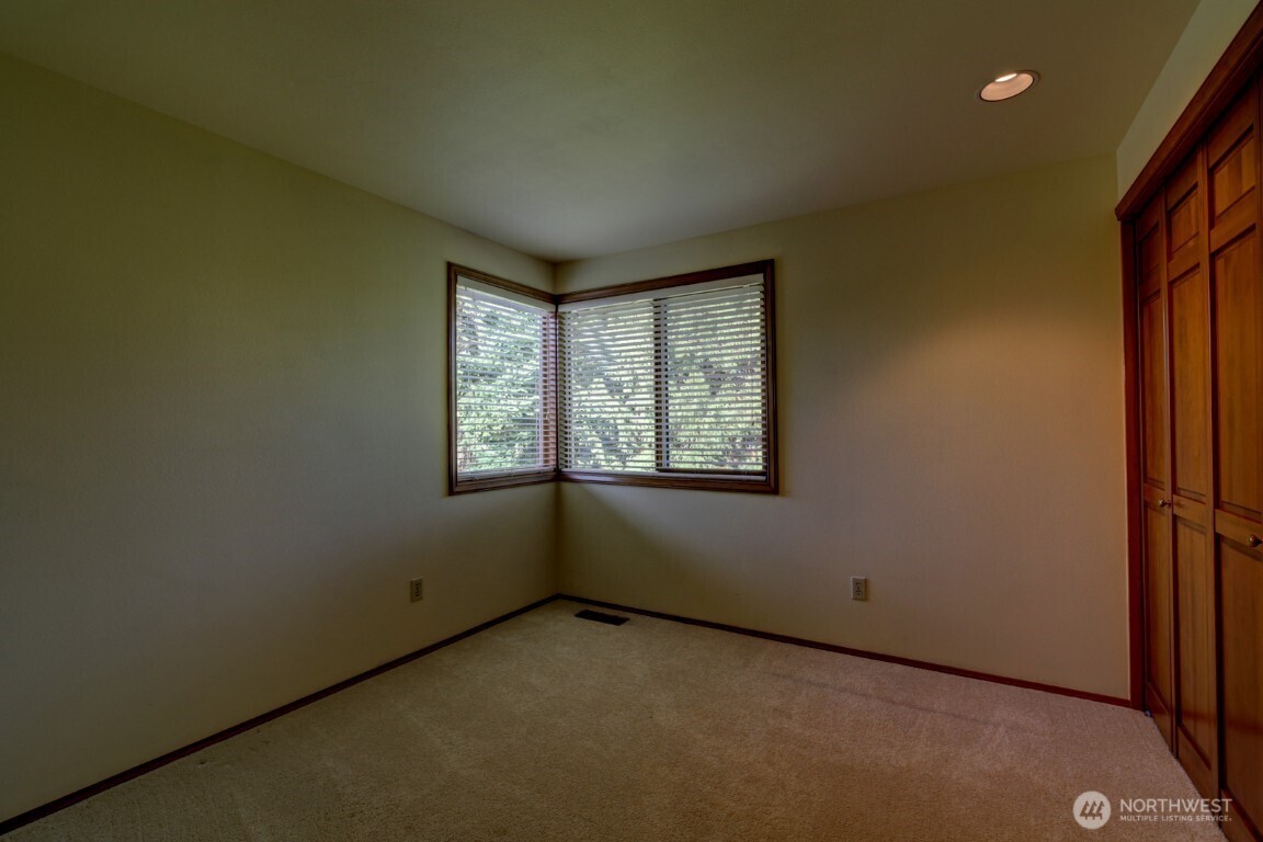 17218 SE 46th Place Bellevue WA 98006