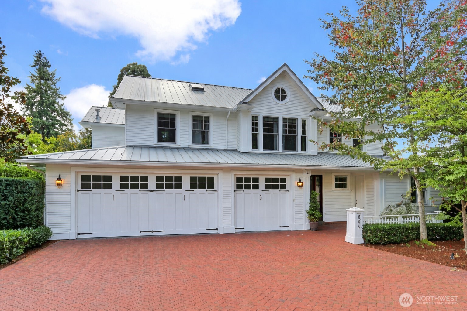 8975 NE 10th Street Bellevue WA 98004