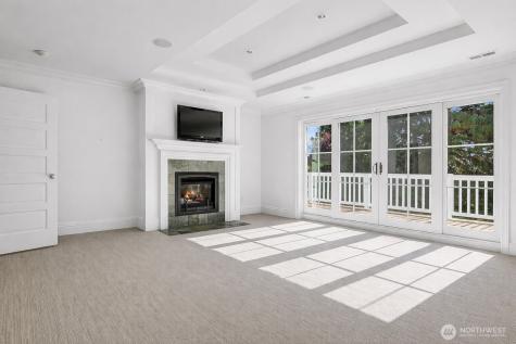 8975 NE 10th Street Bellevue WA 98004