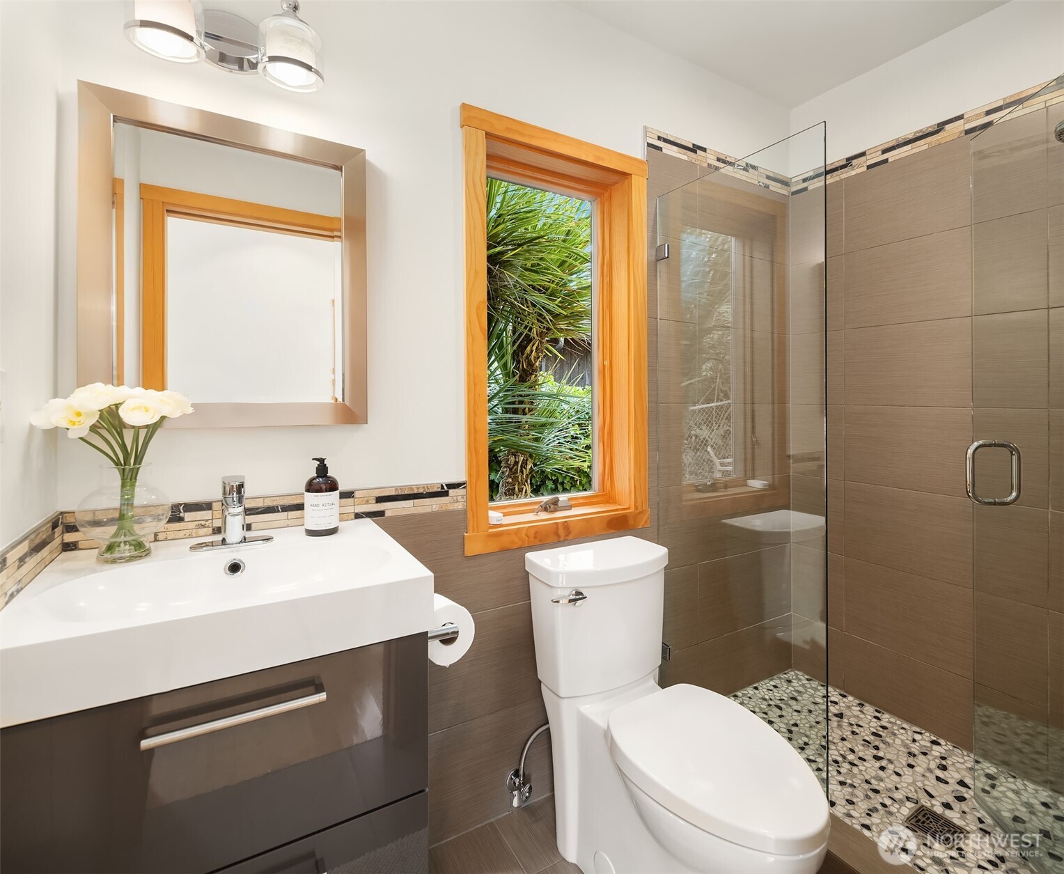 16947 Maplewild Avenue SW Burien WA 98166