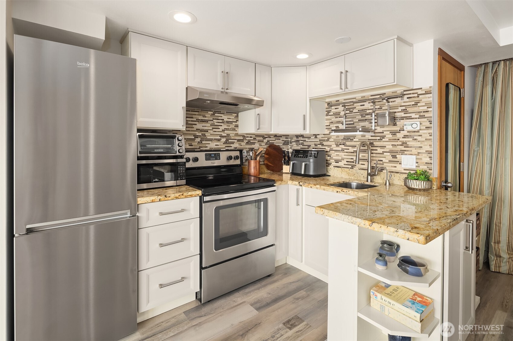16947 Maplewild Avenue SW Burien WA 98166