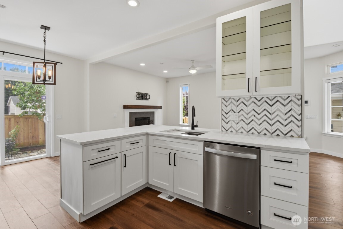 16529 48th Avenue W Edmonds WA 98026