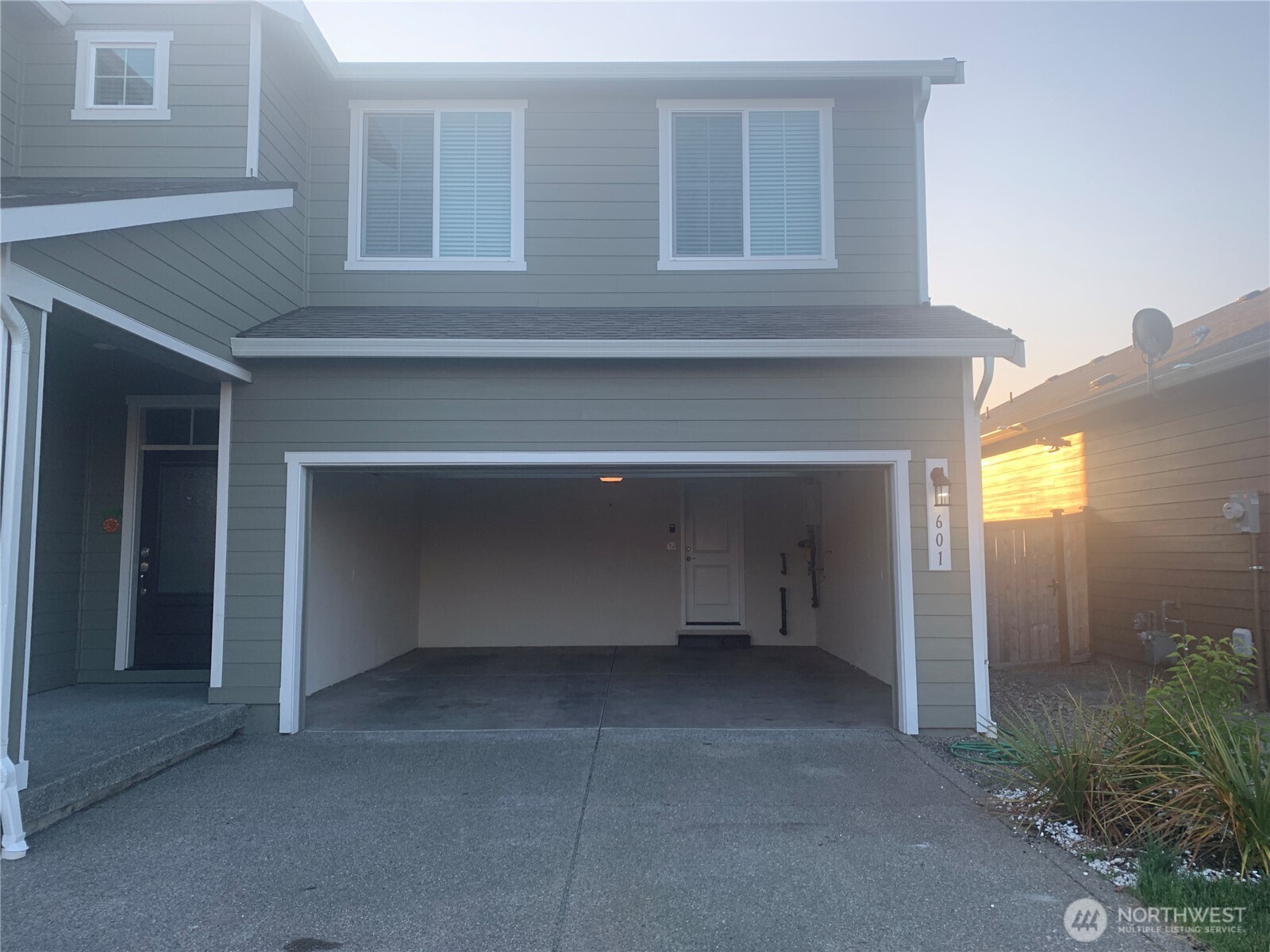 601 Deusen Lane N Enumclaw WA 98022