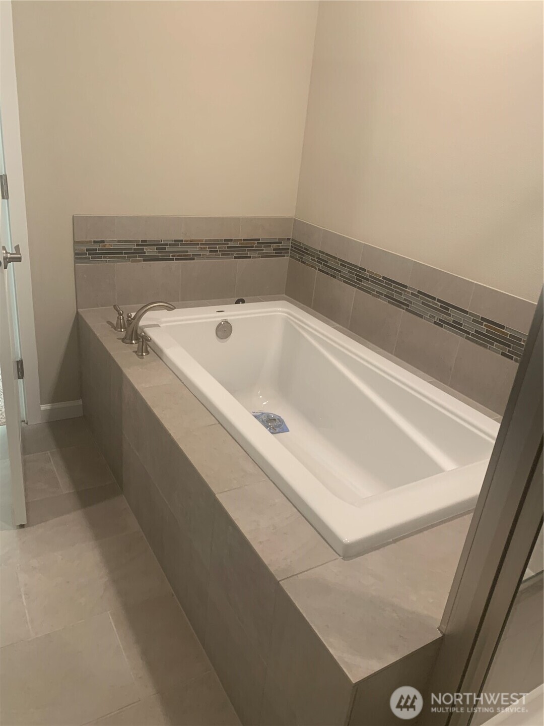 601 Deusen Lane N Enumclaw WA 98022