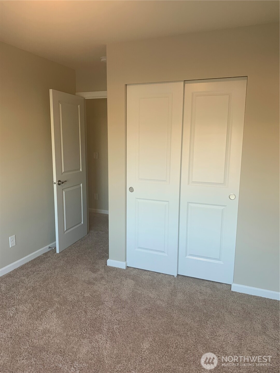 601 Deusen Lane N Enumclaw WA 98022