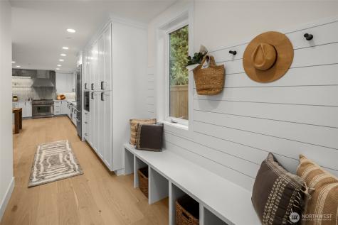 8237 122nd Avenue NE Kirkland WA 98033