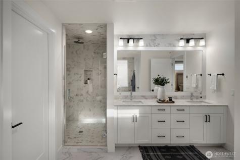 8237 122nd Avenue NE Kirkland WA 98033