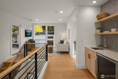 8237 122nd Avenue NE Kirkland WA 98033