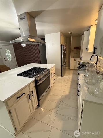 2412 SW 331st Street Federal Way WA 98023