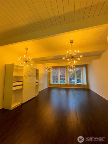 447 SW 152nd Street Burien WA 98166
