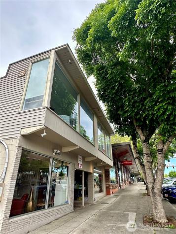447 SW 152nd Street Burien WA 98166
