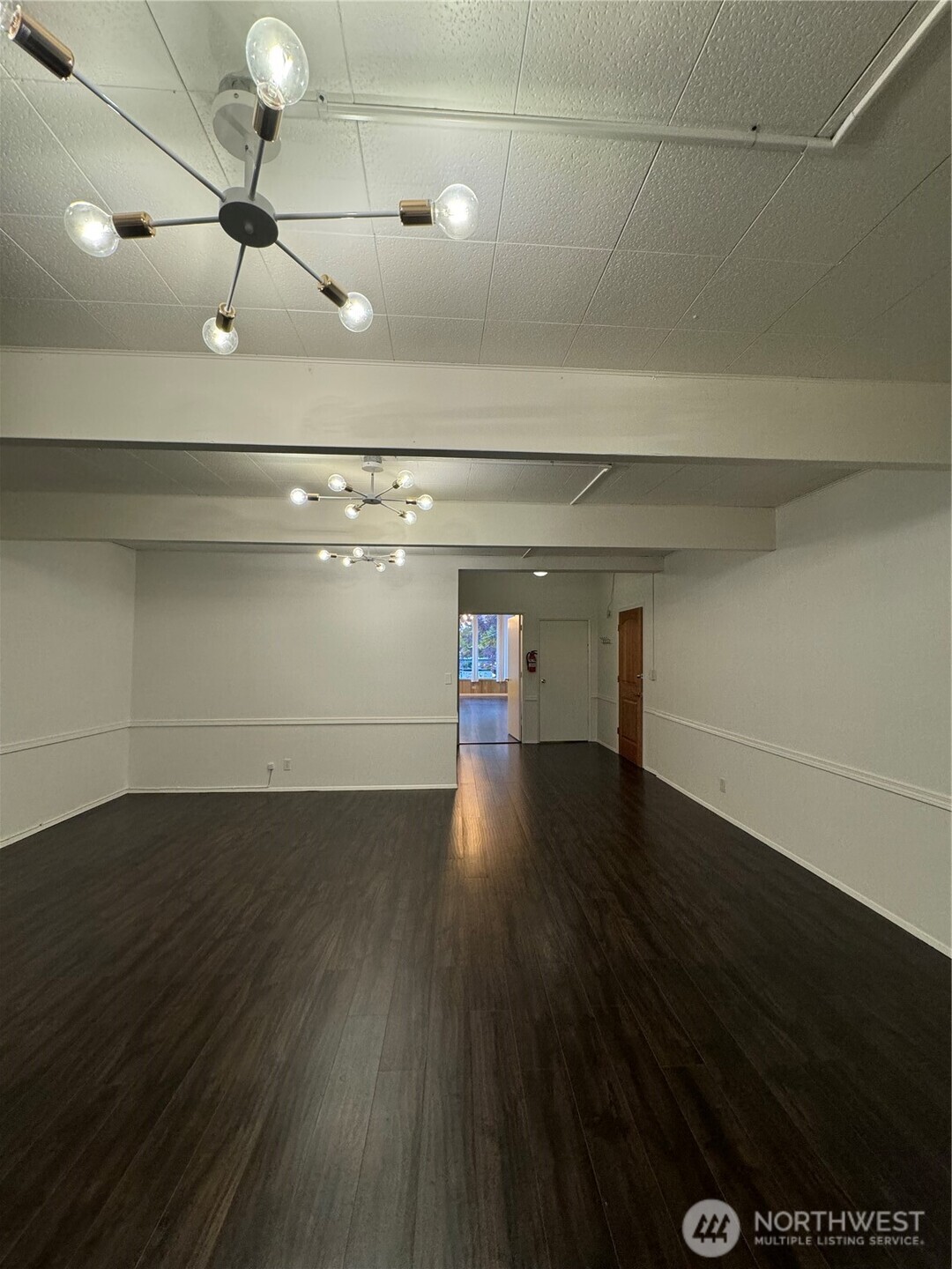 447 SW 152nd Street Burien WA 98166