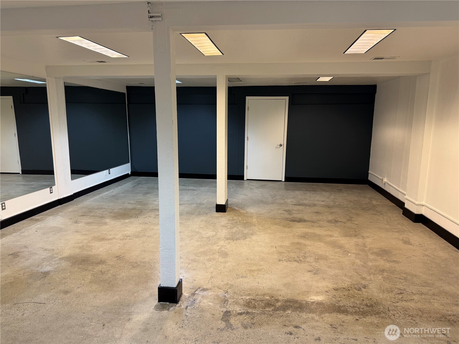 23931 Highway 99 Edmonds WA 98026