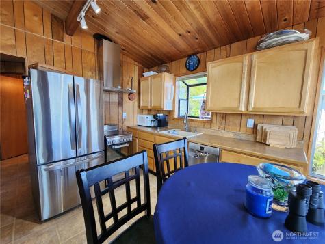 3202 Shoreline Drive Camano Island WA 98282