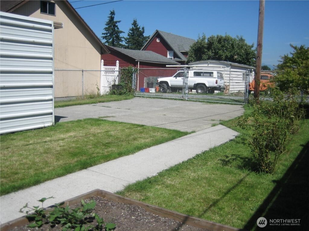 2219 Rockefeller Avenue Everett WA 98201