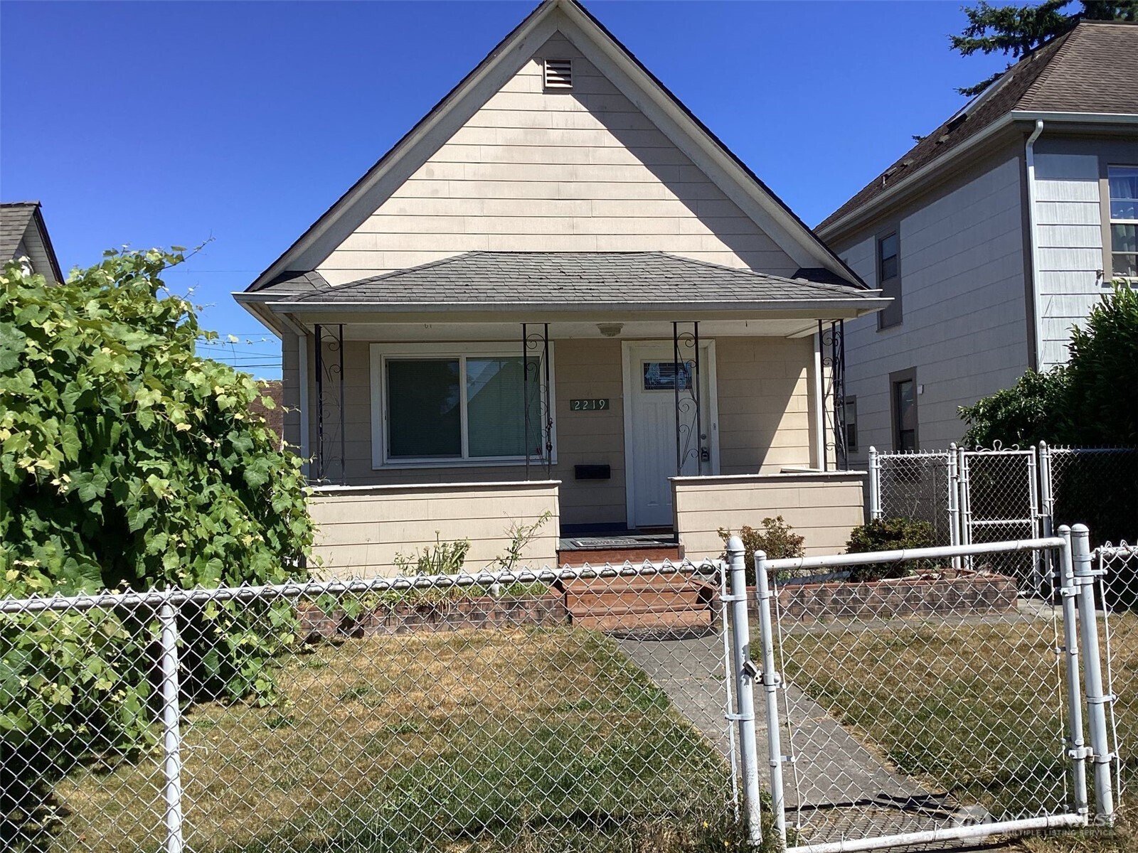 2219 Rockefeller Avenue Everett WA 98201