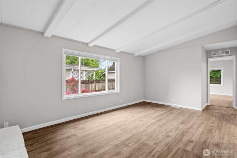 19604 129th Avenue NE Bothell WA 98011