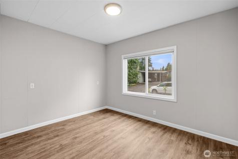 19604 129th Avenue NE Bothell WA 98011