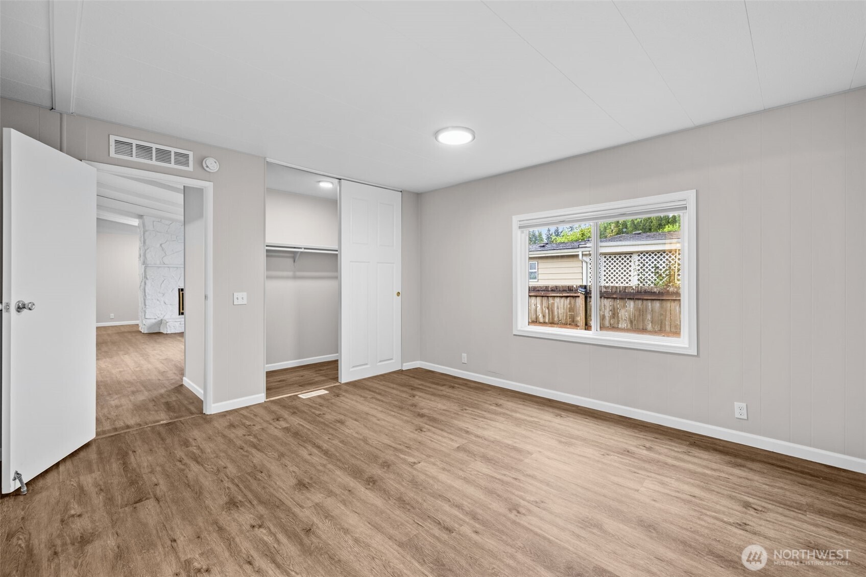 19604 129th Avenue NE Bothell WA 98011