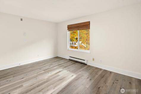 7323 Sandpoint Way NE Seattle WA 98115