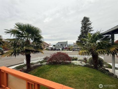 27840 25th Drive S Federal Way WA 98003