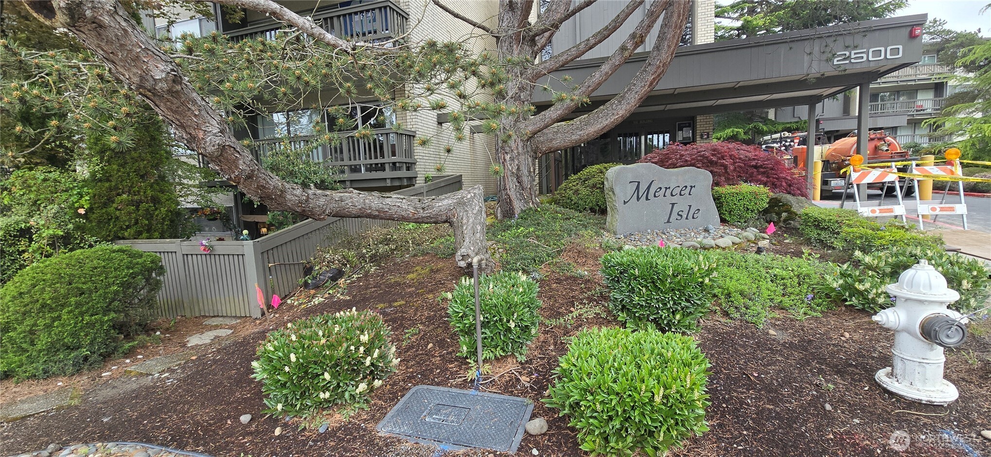 2500 81st Avenue SE Mercer Island WA 98040