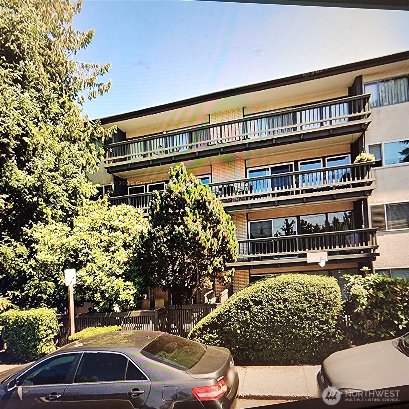 2500 81st Avenue SE Mercer Island WA 98040