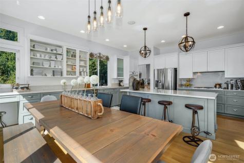 13130 Holmes Point Drive NE Kirkland WA 98034