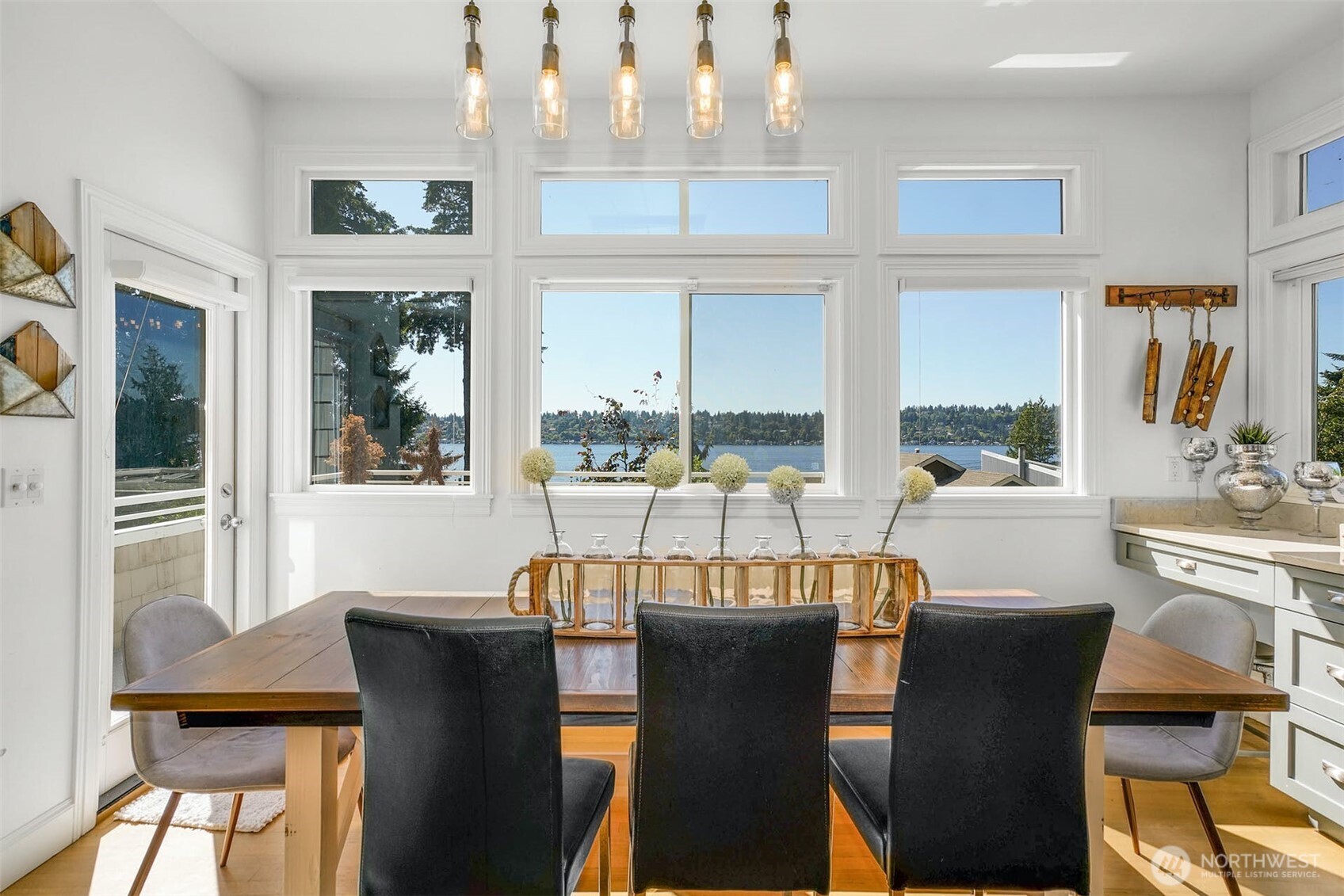 13130 Holmes Point Drive NE Kirkland WA 98034