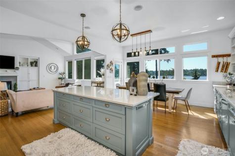 13130 Holmes Point Drive NE Kirkland WA 98034