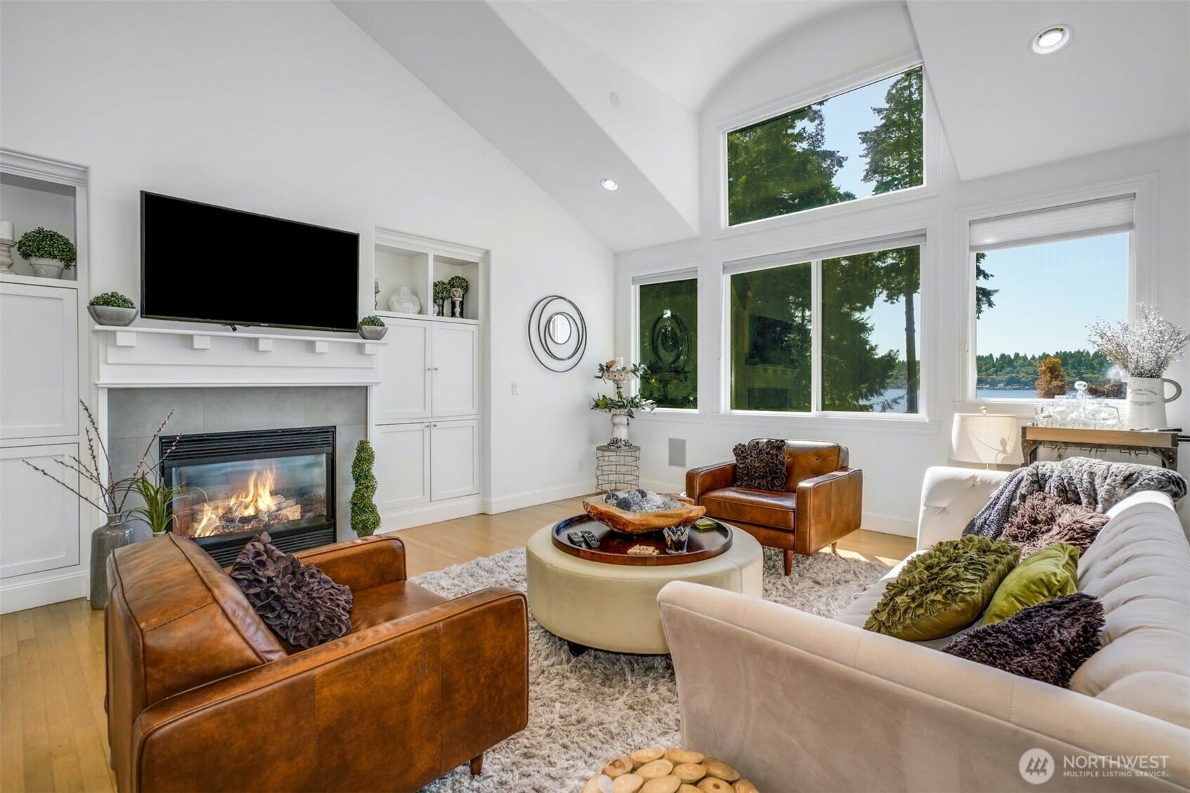13130 Holmes Point Drive NE Kirkland WA 98034