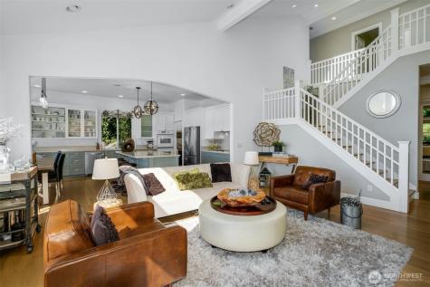 13130 Holmes Point Drive NE Kirkland WA 98034