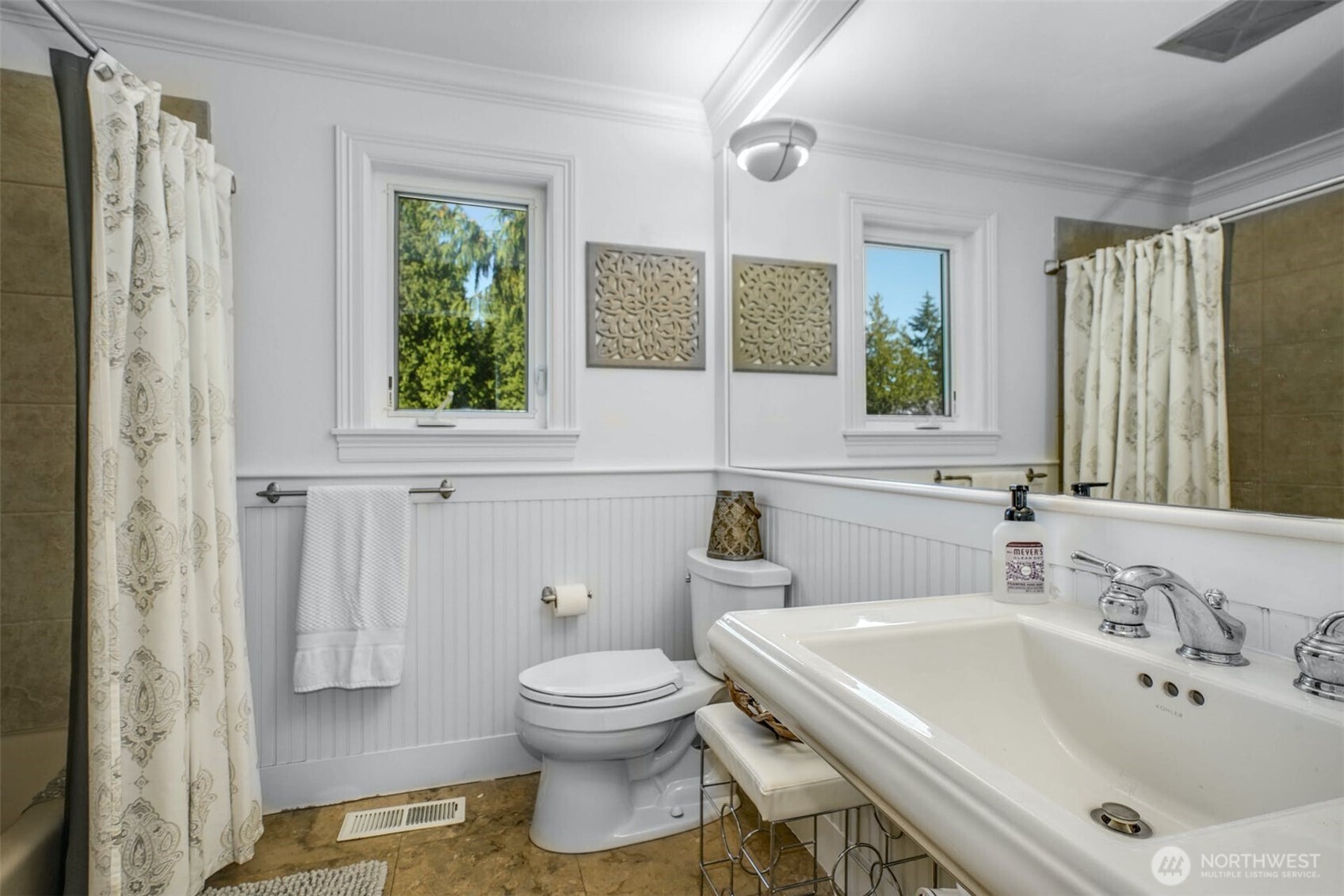 13130 Holmes Point Drive NE Kirkland WA 98034