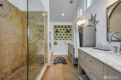 13130 Holmes Point Drive NE Kirkland WA 98034