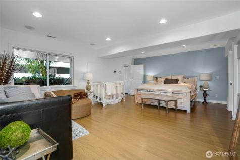 13130 Holmes Point Drive NE Kirkland WA 98034