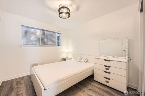 701 122nd Avenue NE Bellevue WA 98005