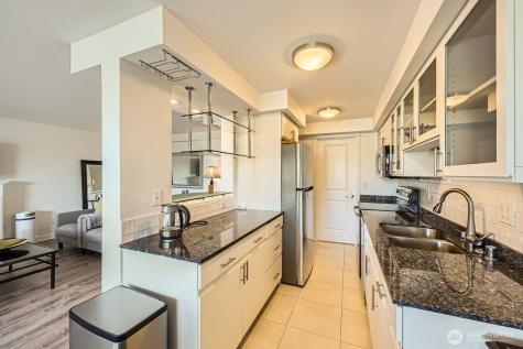 701 122nd Avenue NE Bellevue WA 98005