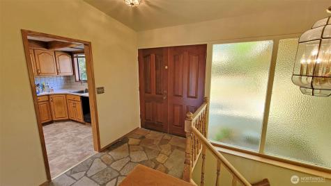 820 172nd Avenue NE Bellevue WA 98008