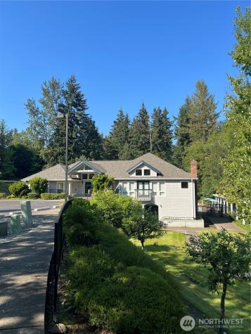 33020 10th Avenue SW Federal Way WA 98023