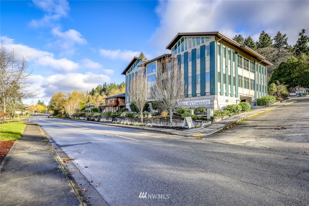 19660 10th Avenue NE Poulsbo WA 98370