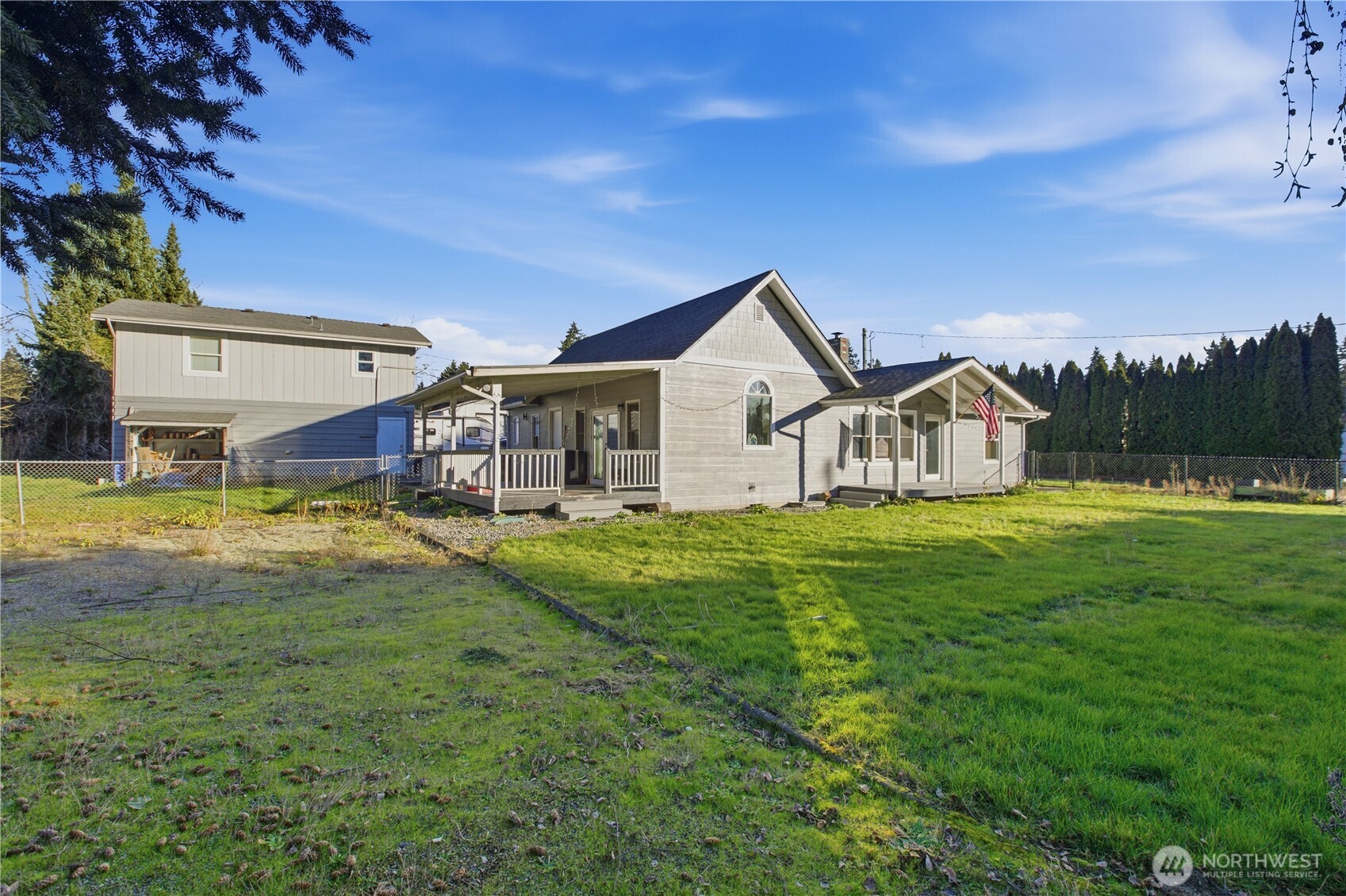 10709 Woodland Avenue E Puyallup WA 98373