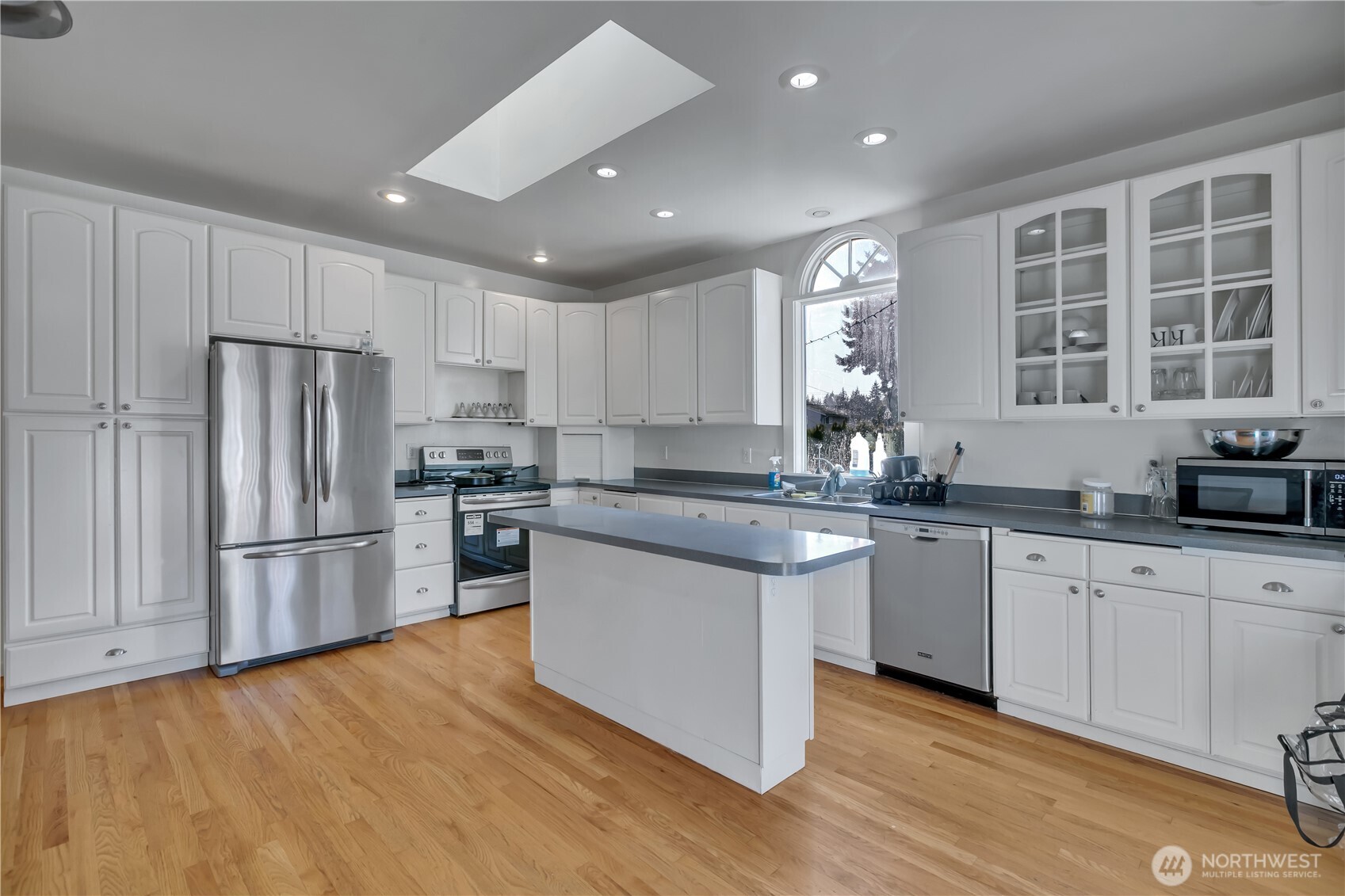 10709 Woodland Avenue E Puyallup WA 98373