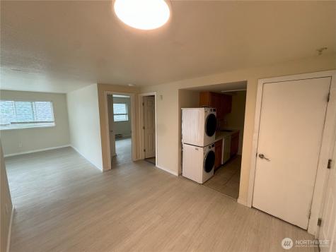 929 N 105th Street Seattle WA 98133