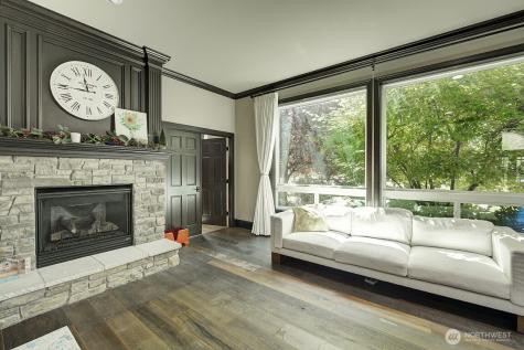 950 211th Place SE Sammamish WA 98075