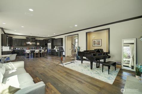 950 211th Place SE Sammamish WA 98075