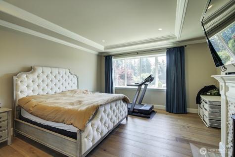 950 211th Place SE Sammamish WA 98075