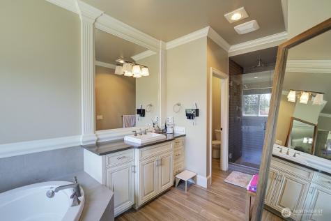 950 211th Place SE Sammamish WA 98075