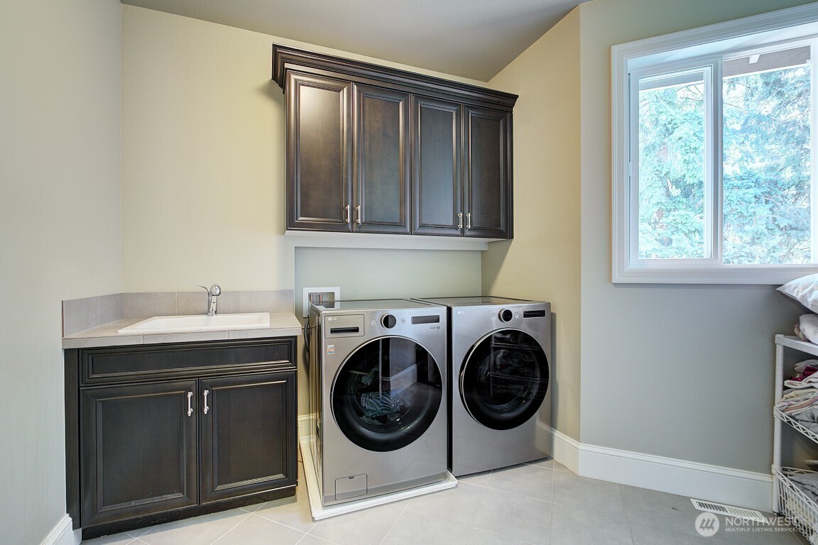 950 211th Place SE Sammamish WA 98075