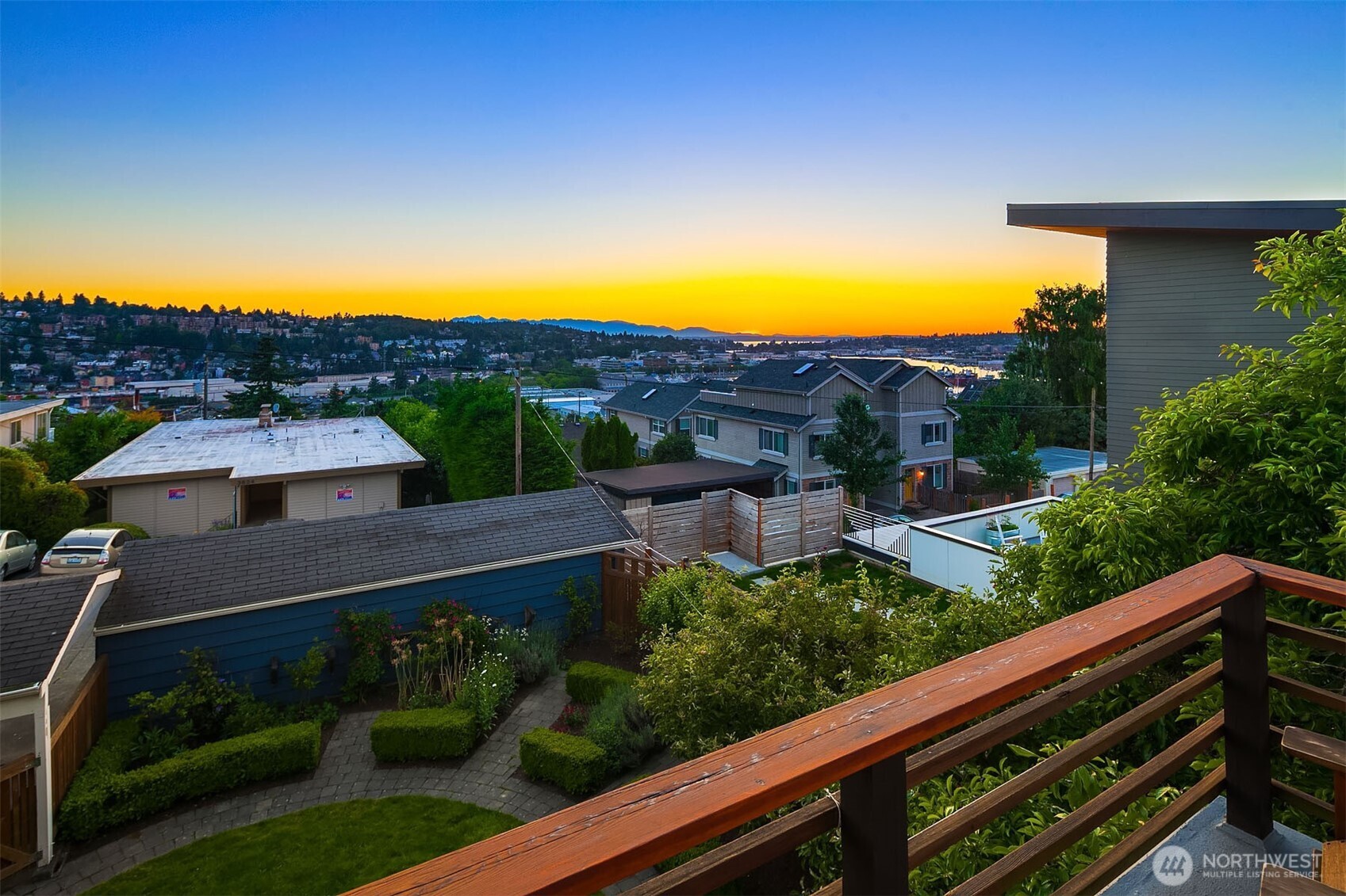 3627 12th Avenue W Seattle WA 98119